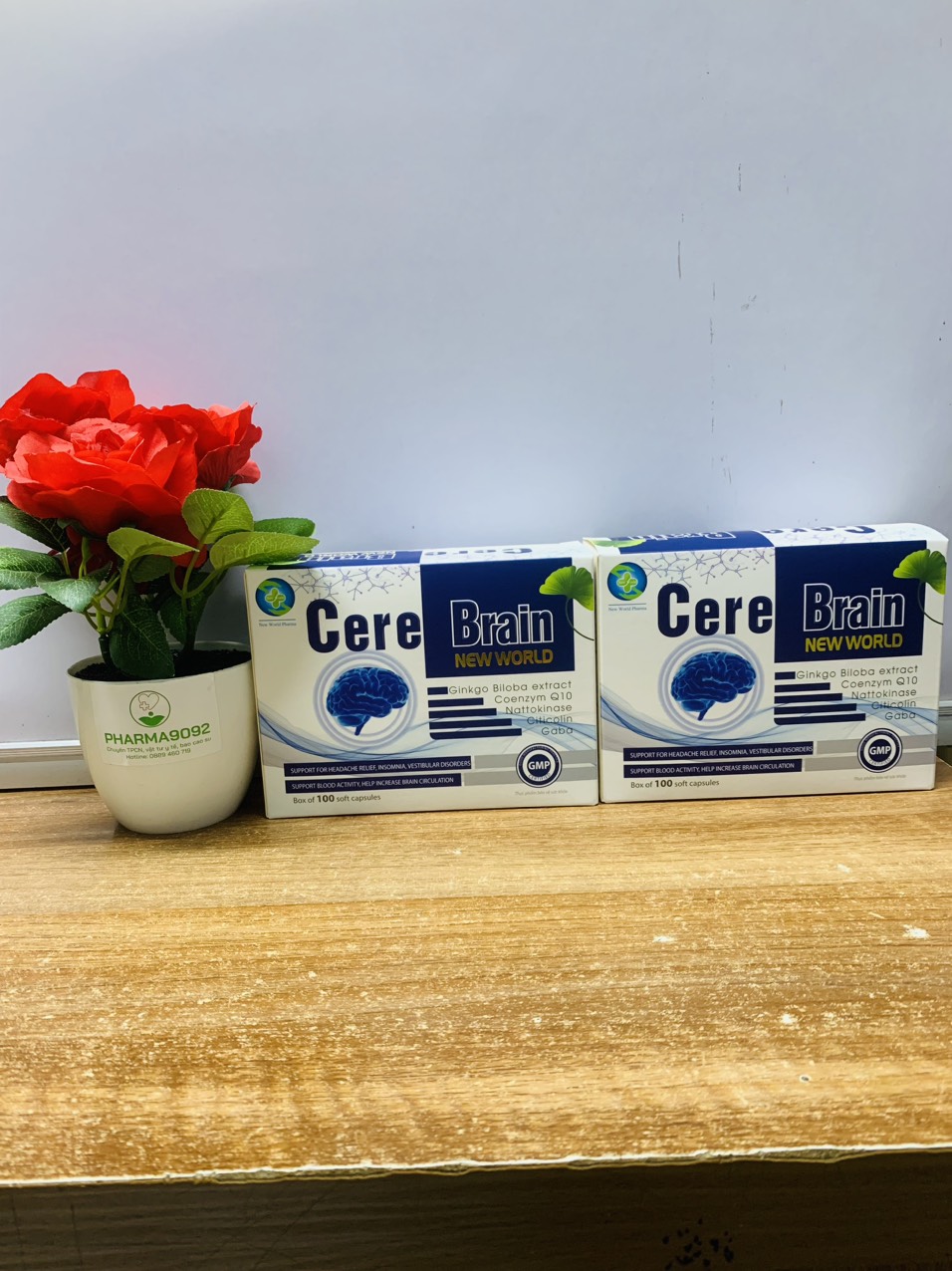 Cere Brain new world (Hộp 100 viên). Hỗ trợ hoạt huyết dưỡng não, giúp tăng lưu thông máu não, cải thiện rối loạn tiền đình, thiểu năng tuần hoàn não.